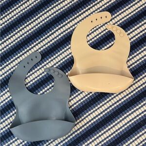 Premium Silicone Baby Bib Set - Beige and Blue